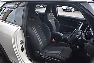 Used 2019 MINI Hatch Cooper Sport Pepper White - Interior and Exterior details 7