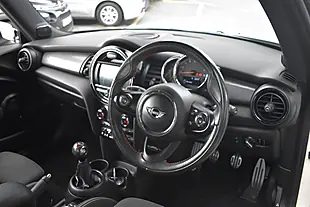 Used 2019 MINI Hatch Cooper Sport Pepper White - Interior and Exterior details 8
