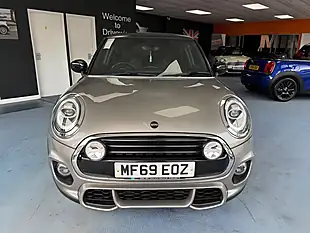 Used 2019 MINI Hatch Cooper Sport Silver - Interior and Exterior details 4