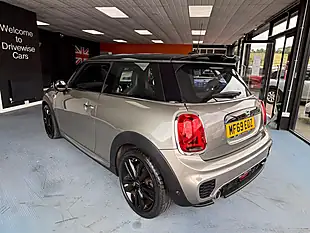 Used 2019 MINI Hatch Cooper Sport Silver - Interior and Exterior details 7