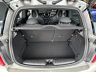 Used 2019 MINI Hatch Cooper Sport Silver - Interior and Exterior details 9
