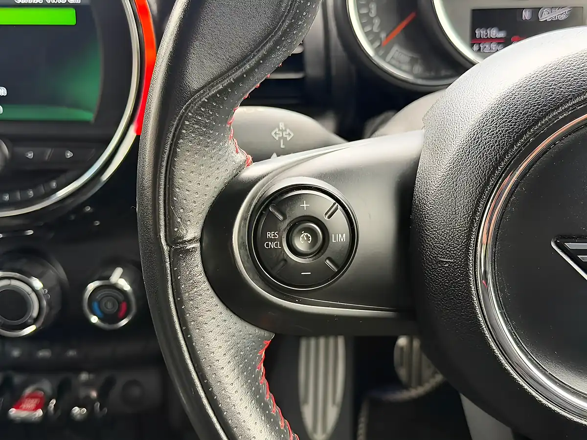Used 2019 MINI Hatch Cooper Sport Silver - Interior and Exterior details 11