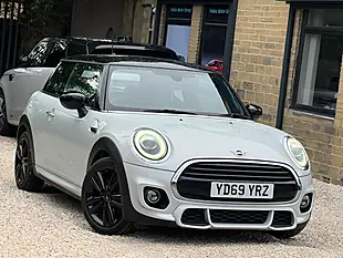 Used 2019 MINI Hatch Cooper Sport Silver - Interior and Exterior details 17