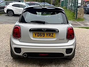 Used 2019 MINI Hatch Cooper Sport Silver - Interior and Exterior details 18