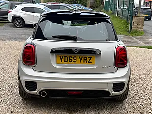 Used 2019 MINI Hatch Cooper Sport Silver - Interior and Exterior details 6
