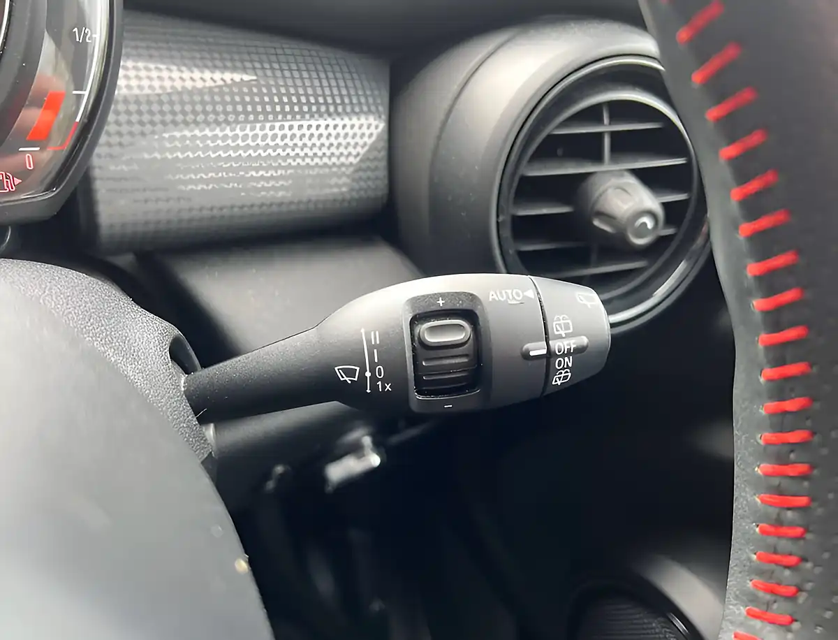 Used 2019 MINI Hatch Cooper Sport Starlight Blue - Interior and Exterior details 12