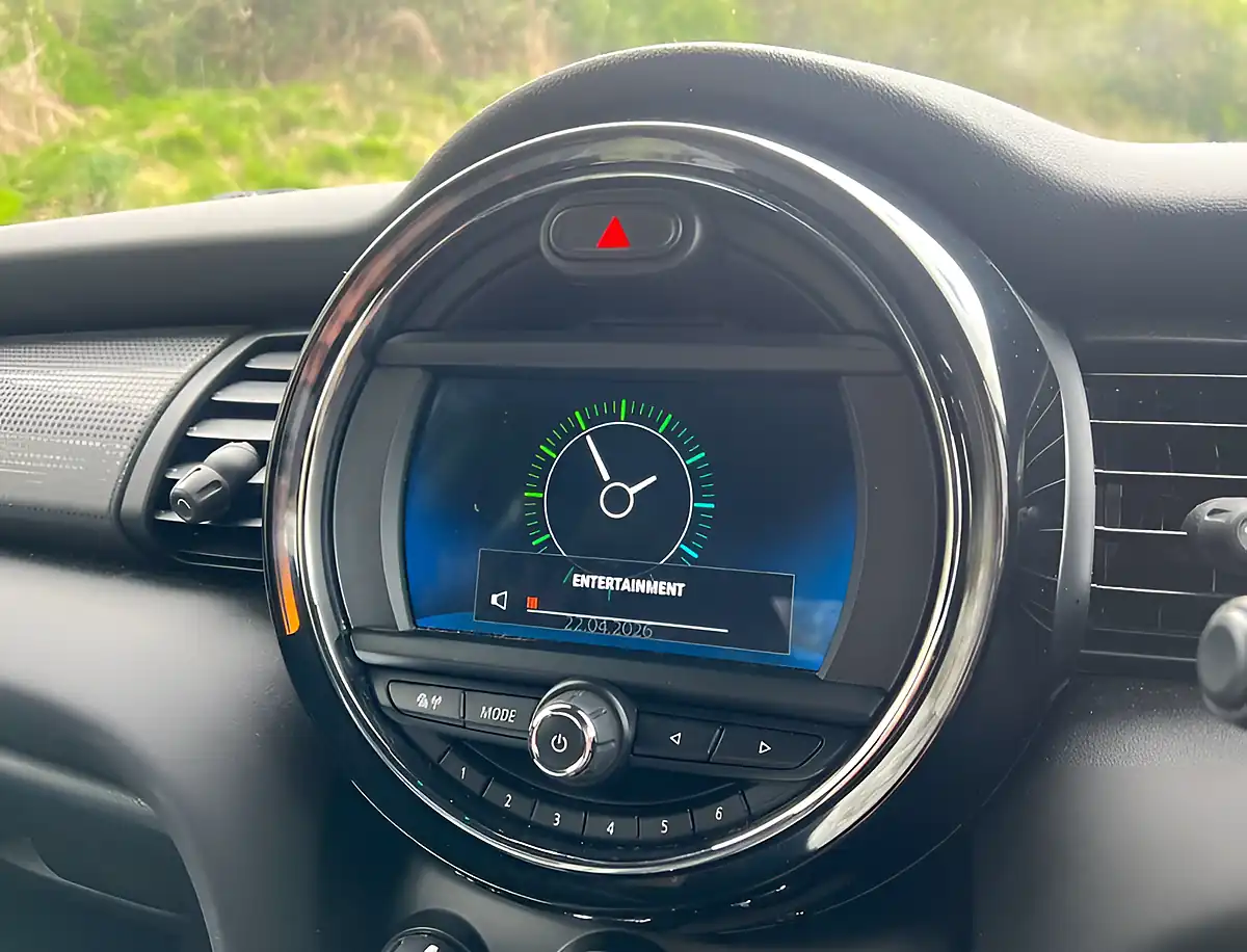 Used 2019 MINI Hatch Cooper Sport Starlight Blue - Interior and Exterior details 15
