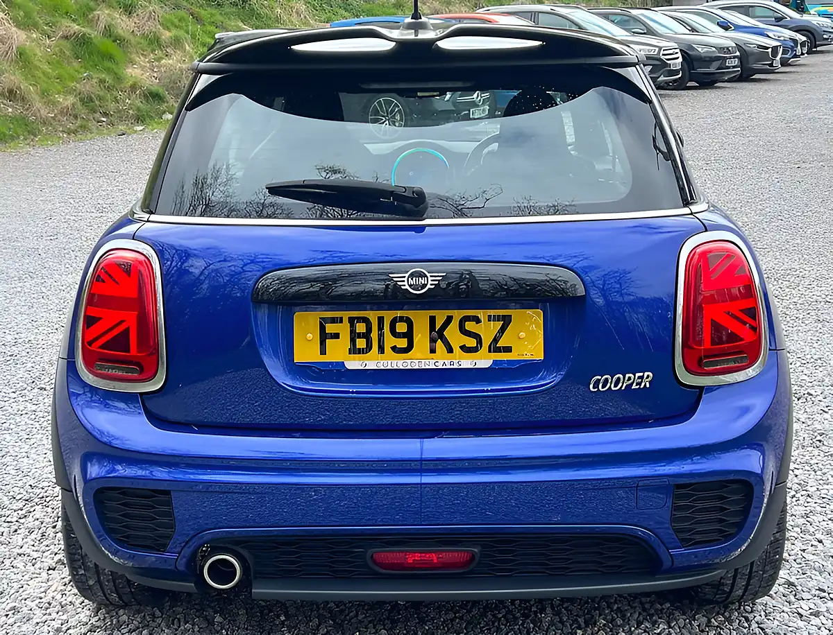 Used 2019 MINI Hatch Cooper Sport Starlight Blue - Interior and Exterior details 4
