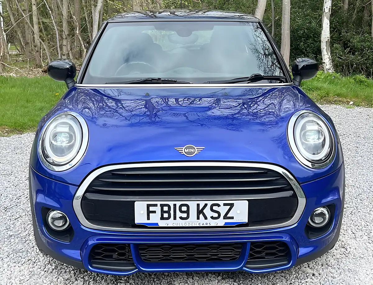 Used 2019 MINI Hatch Cooper Sport Starlight Blue - Interior and Exterior details 8