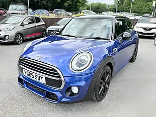 Used 2019 MINI Hatch Cooper Sport Starlight Blue - Interior and Exterior details 10