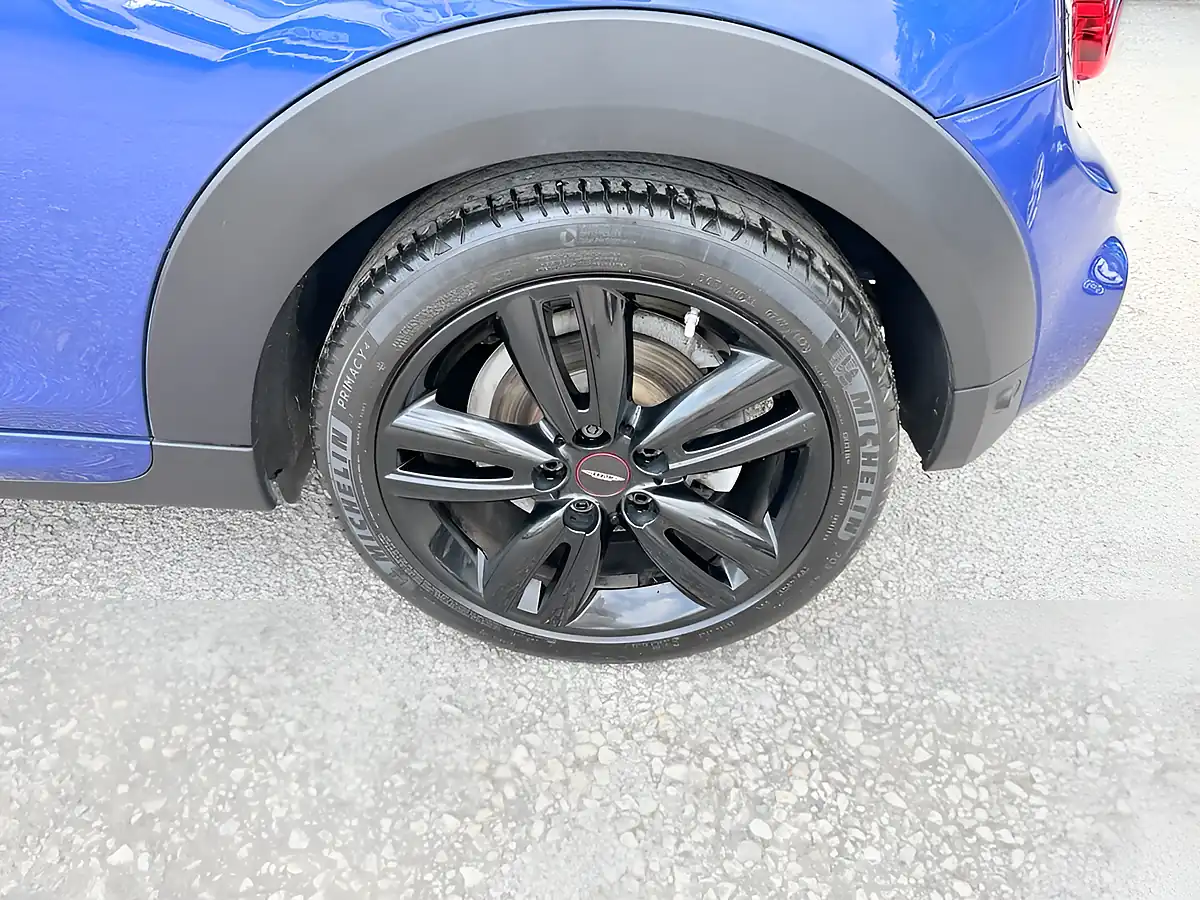 Used 2019 MINI Hatch Cooper Sport Starlight Blue - Interior and Exterior details 14