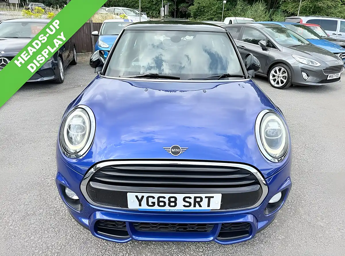 Used 2019 MINI Hatch Cooper Sport Starlight Blue - Interior and Exterior details 2