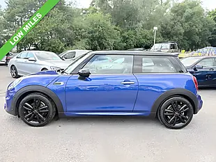 Used 2019 MINI Hatch Cooper Sport Starlight Blue - Interior and Exterior details 3