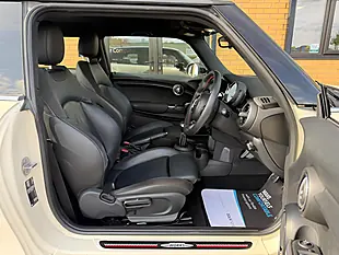 Used 2019 MINI Hatch Cooper Sport White - Interior and Exterior details 14