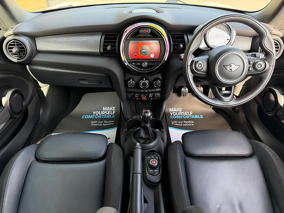 Used 2019 MINI Hatch Cooper Sport White - Interior and Exterior details 15
