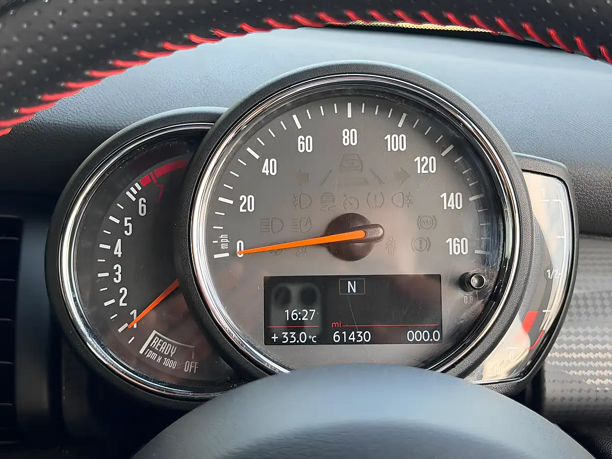 Used 2019 MINI Hatch Cooper Sport White - Interior and Exterior details 20