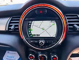 Used 2019 MINI Hatch Exclusive Black - Interior and Exterior details 10