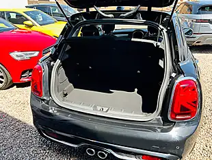 Used 2019 MINI Hatch Exclusive Black - Interior and Exterior details 14