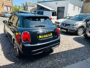 Used 2019 MINI Hatch Exclusive Black - Interior and Exterior details 3