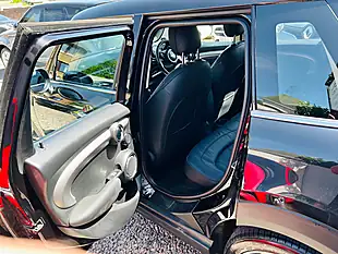 Used 2019 MINI Hatch Exclusive Black - Interior and Exterior details 7