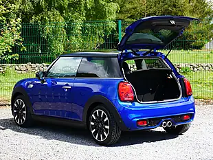 Used 2019 MINI Hatch Exclusive Starlight Blue - Interior and Exterior details 10