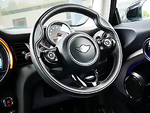 Used 2019 MINI Hatch Exclusive Starlight Blue - Interior and Exterior details 18
