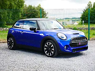 Used 2019 MINI Hatch Exclusive Starlight Blue - Interior and Exterior details 2