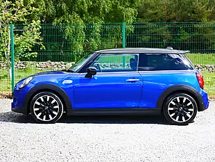 Used 2019 MINI Hatch Exclusive Starlight Blue - Interior and Exterior details 6