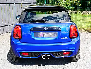 Used 2019 MINI Hatch Exclusive Starlight Blue - Interior and Exterior details 8