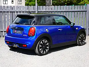 Used 2019 MINI Hatch Exclusive Starlight Blue - Interior and Exterior details 9