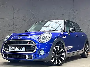 Used 2019 MINI Hatch Exclusive Starlight Blue - Interior and Exterior details 4