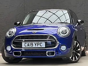 Used 2019 MINI Hatch Exclusive Starlight Blue - Interior and Exterior details 6