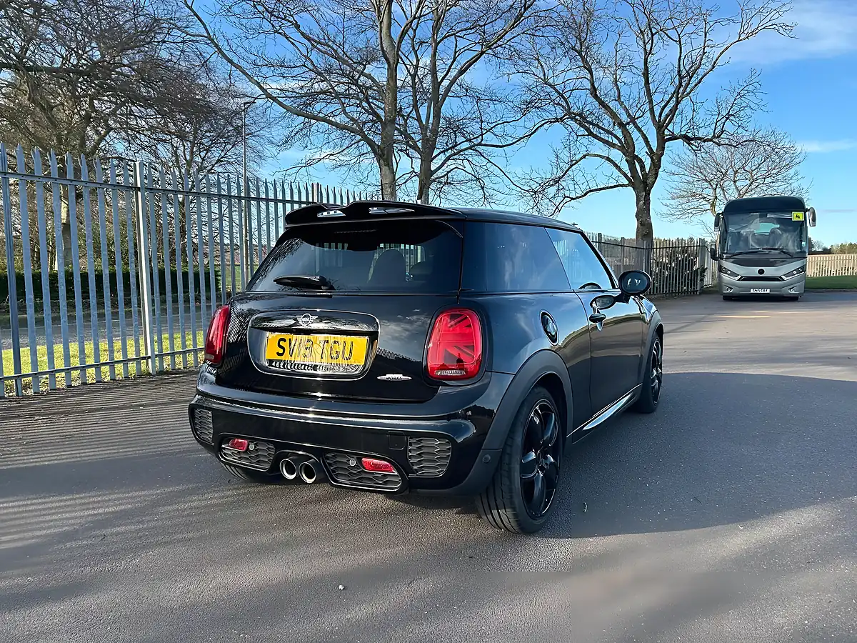 Used 2019 MINI Hatch John Cooper Works Black - Interior and Exterior details 4
