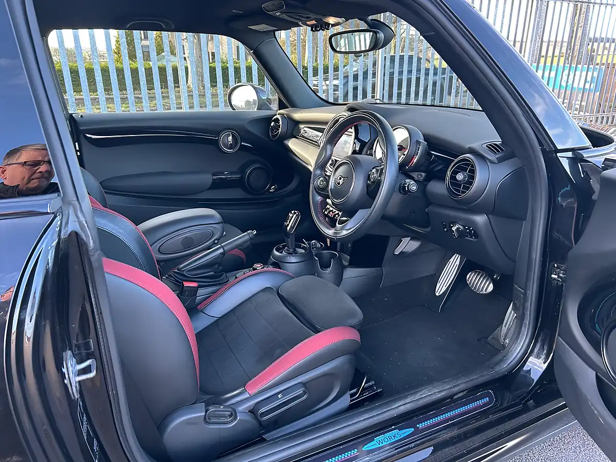 Used 2019 MINI Hatch John Cooper Works Black - Interior and Exterior details 6