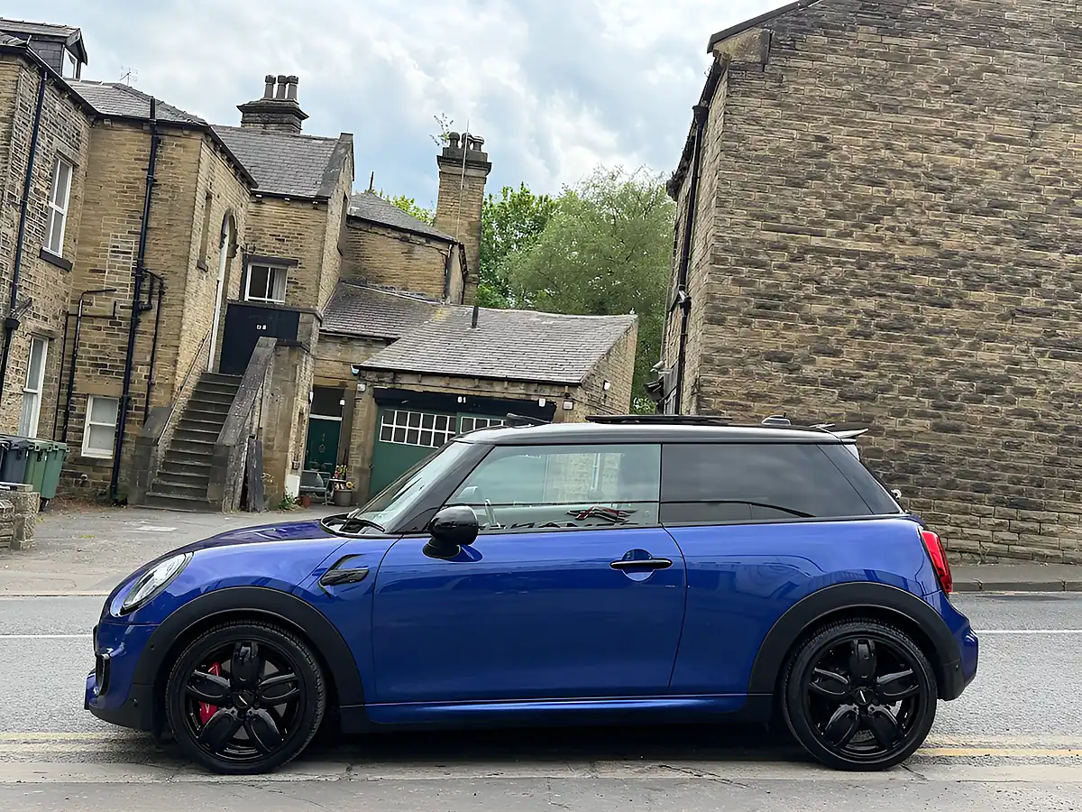 Used 2019 MINI Hatch John Cooper Works Blue - Interior and Exterior details 8