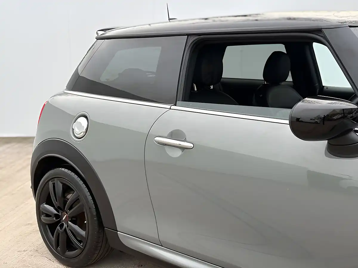 Used 2019 MINI Hatch John Cooper Works Moonwalk Grey - Interior and Exterior details 15