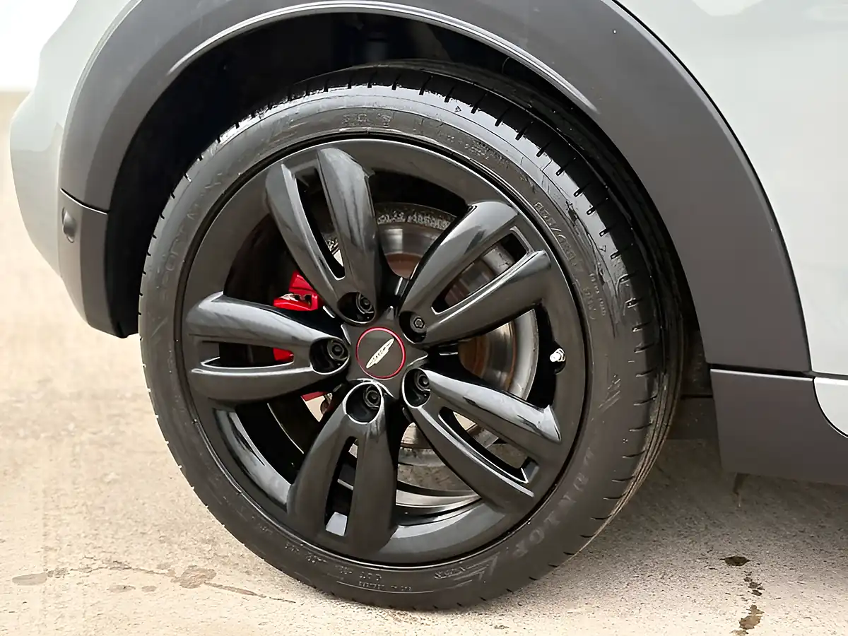 Used 2019 MINI Hatch John Cooper Works Moonwalk Grey - Interior and Exterior details 17