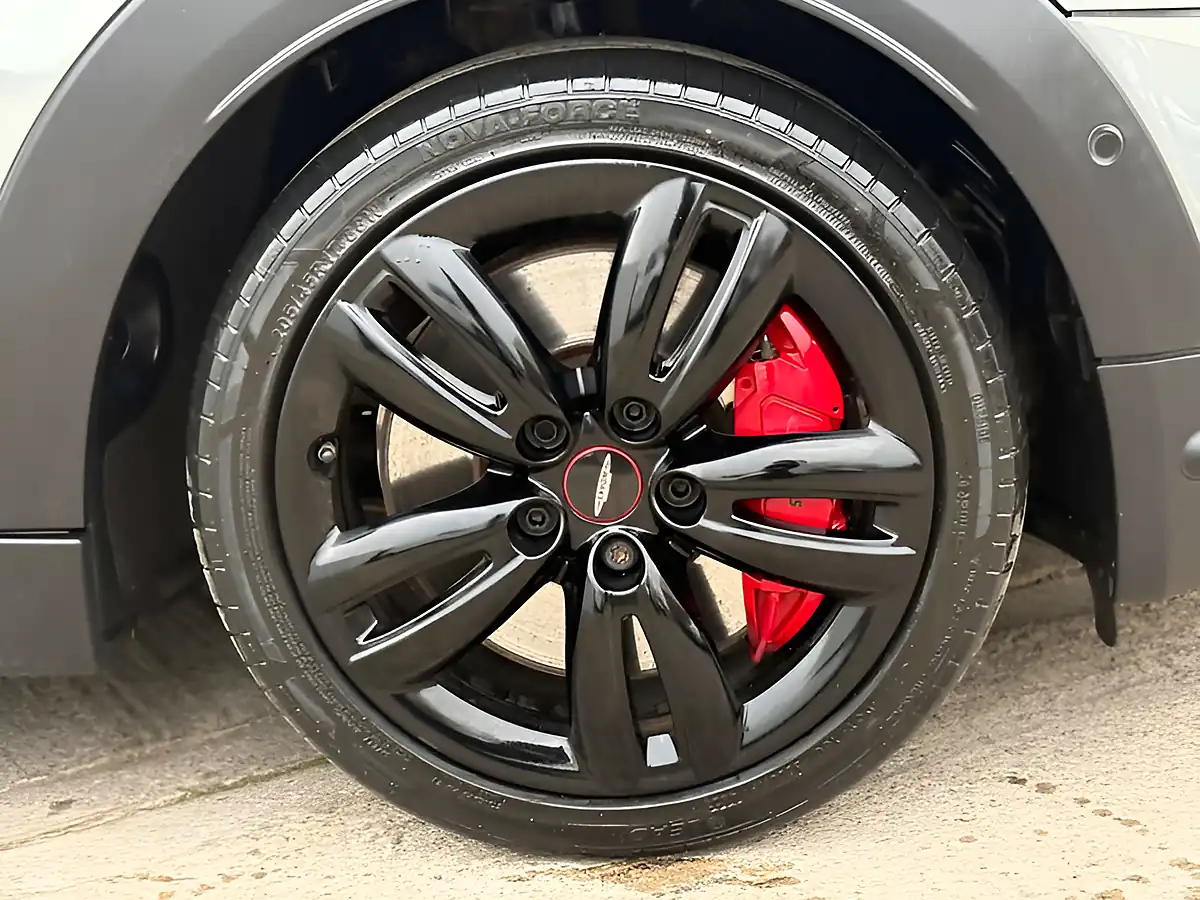 Used 2019 MINI Hatch John Cooper Works Moonwalk Grey - Interior and Exterior details 18