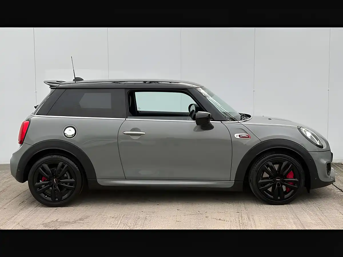 Used 2019 MINI Hatch John Cooper Works Moonwalk Grey - Interior and Exterior details 2