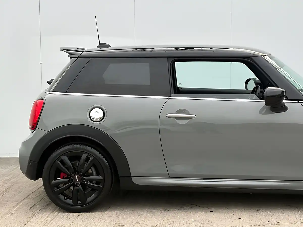 Used 2019 MINI Hatch John Cooper Works Moonwalk Grey - Interior and Exterior details 20