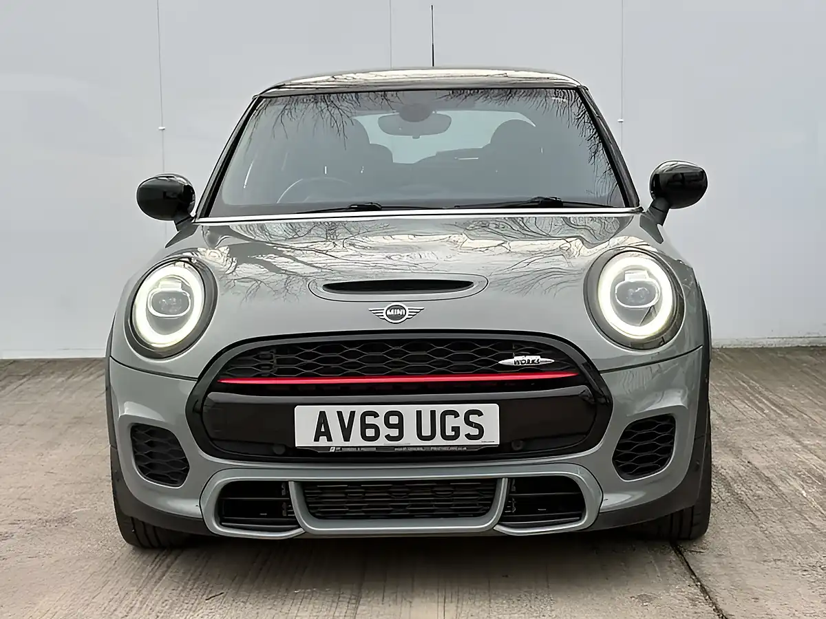 Used 2019 MINI Hatch John Cooper Works Moonwalk Grey - Interior and Exterior details 5