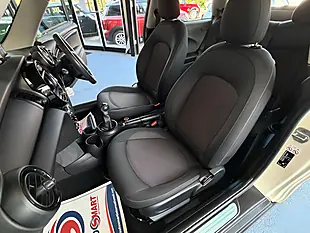 Used 2019 MINI Hatch One Classic White - Interior and Exterior details 16