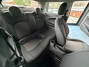 Used 2019 MINI Hatch One Classic White - Interior and Exterior details 14