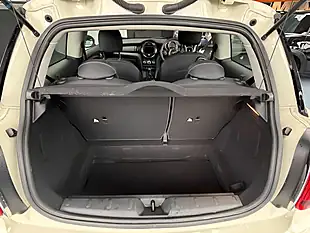 Used 2019 MINI Hatch One Classic White - Interior and Exterior details 9
