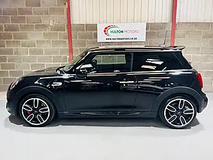 Used 2019 MINI Hatch Sport Black - Interior and Exterior details 6
