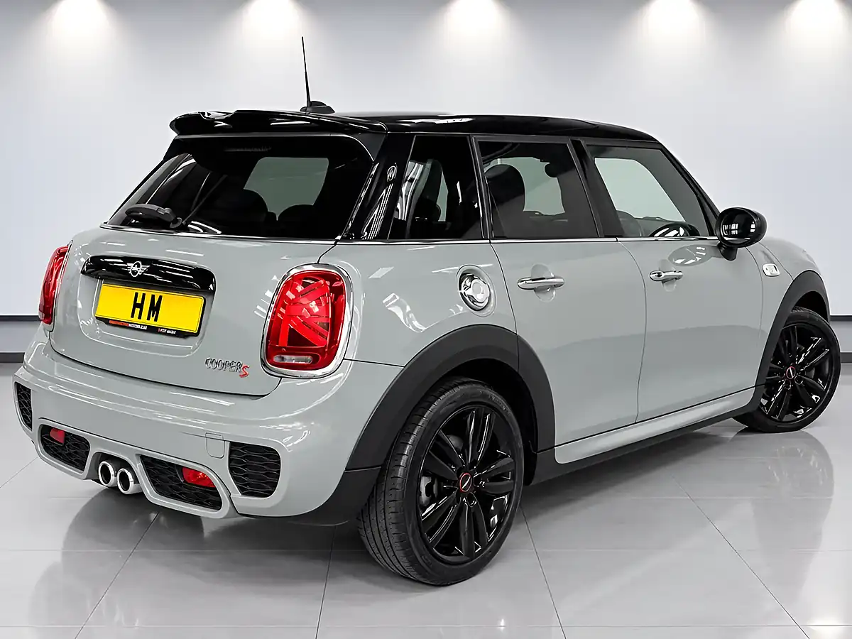 Used 2019 MINI Hatch Sport Moonwalk Grey - Interior and Exterior details 14