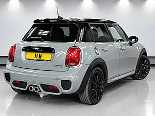 Used 2019 MINI Hatch Sport Moonwalk Grey - Interior and Exterior details 3