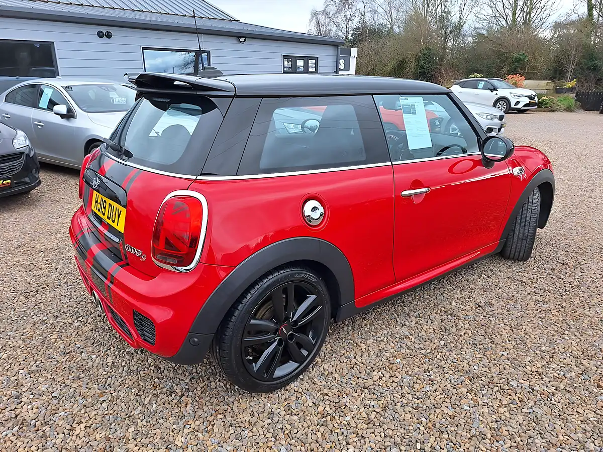 Used 2019 MINI Hatch Sport Red - Interior and Exterior details 13
