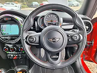 Used 2019 MINI Hatch Sport Red - Interior and Exterior details 9