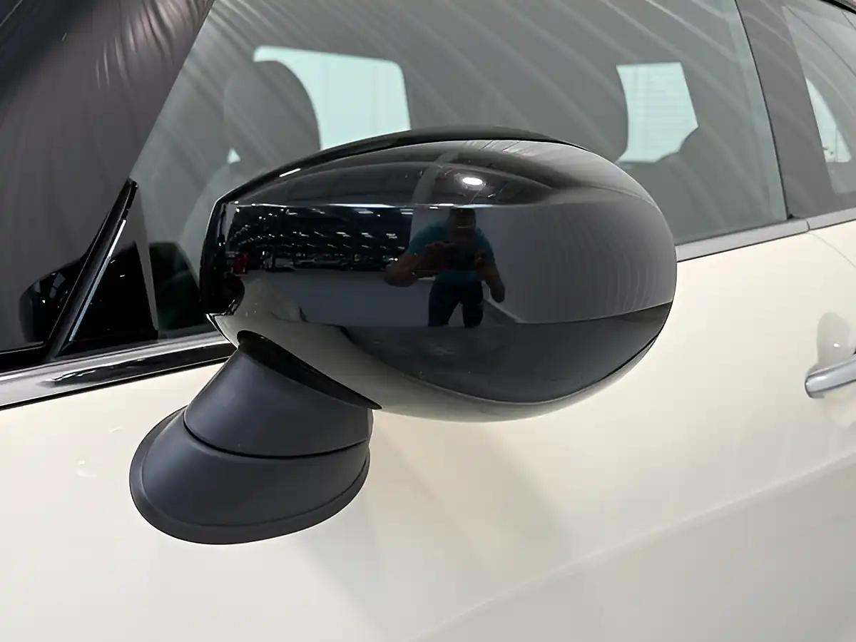 Used 2019 MINI Hatch Sport White - Interior and Exterior details 11